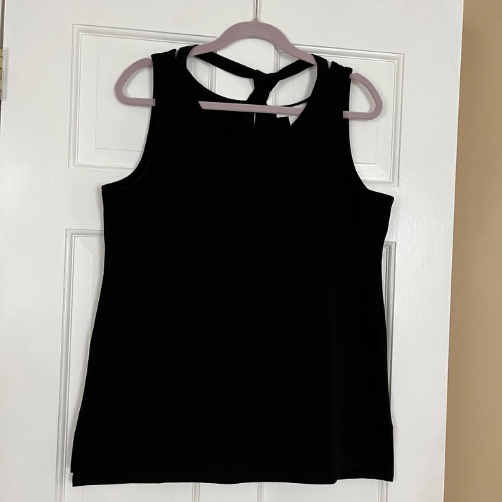 White House/Black Market top ~ Black ~Large